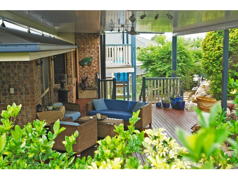 66 Gibson Cres, Bellbowrie QLD 4070